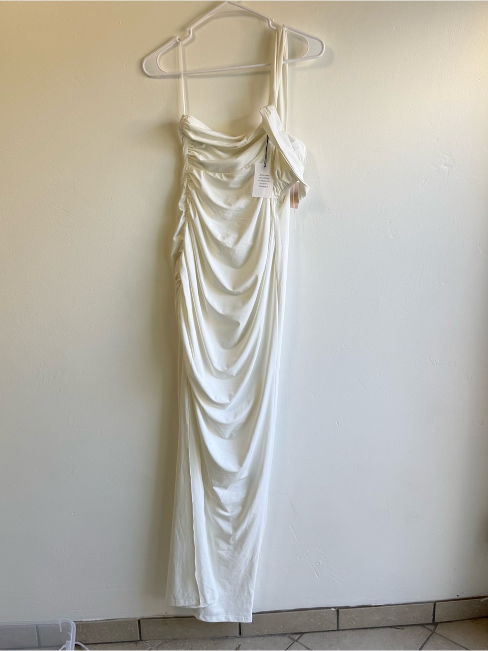 Superdown White One Strap Off Shoulder Ruched Side Semi Formal Maxi Dress Large